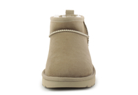 UGG Kotníkové topánky Classic Ultra Mini 6