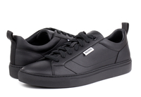 Hugo-#Sneakers#-Morrie Tenn