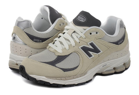 New Balance Sneakers M2002r