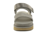 UGG Papucs Goldenstar Glide 6