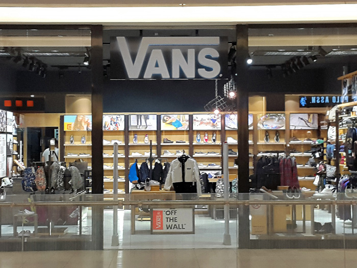 Vans shop novi beograd usce shopping center